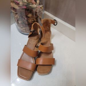 EMERSON FRY LOW HEEL CLOG 38